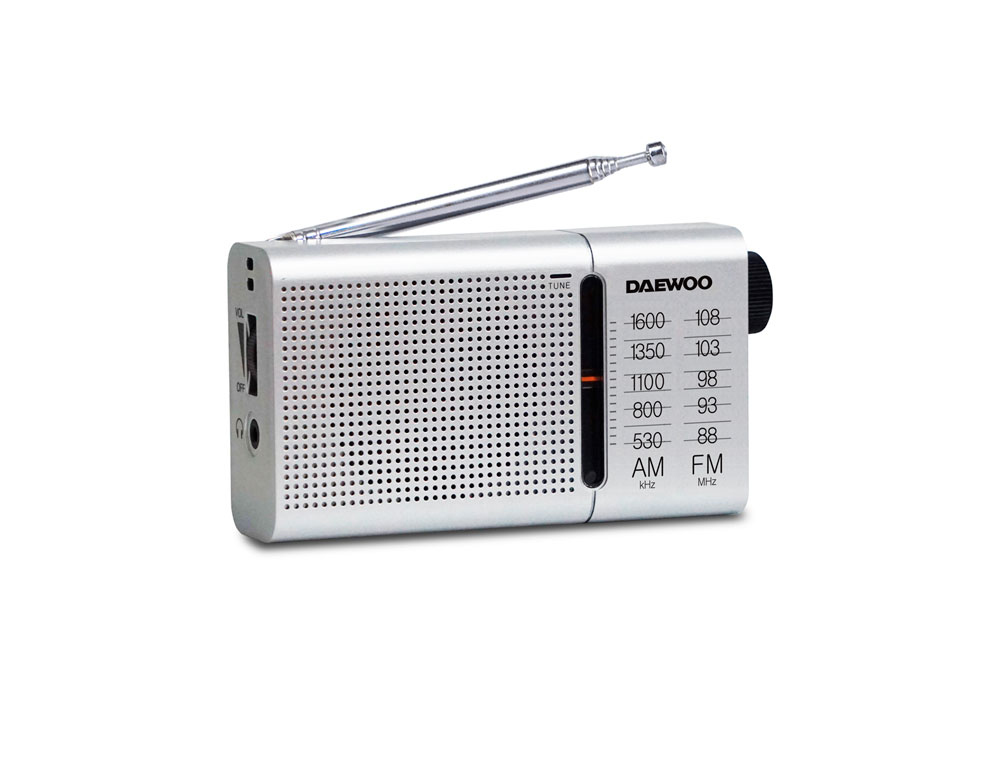 RADIO PORTATIL DAEWOO AM/FM ANTENA TELESCOPICA AURICULARES INCLUIDOS JACK 3.5 MM COLOR PLATA